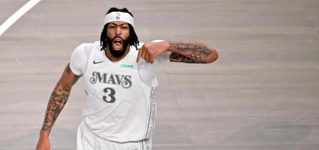 九游体育-独行侠生涯3胜0负！浓眉哥努力证明他能代替东契奇